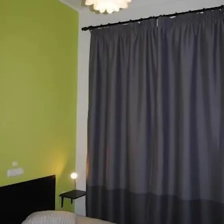 Pensao Beira Minho 2* Лісабон