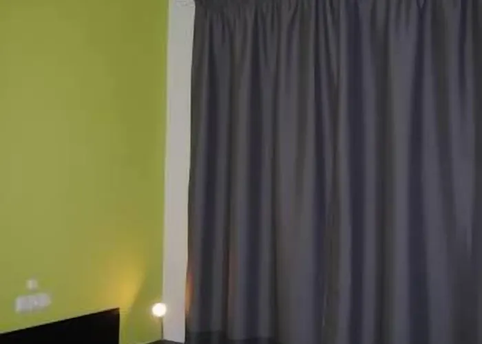 Pensao Beira Minho 2* Lisbon