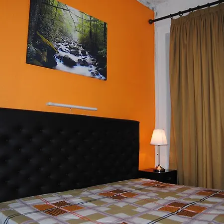 بيت ضيافة Pensao Beira Minho 2*