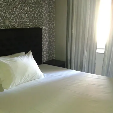 بيت ضيافة Pensao Beira Minho 2*